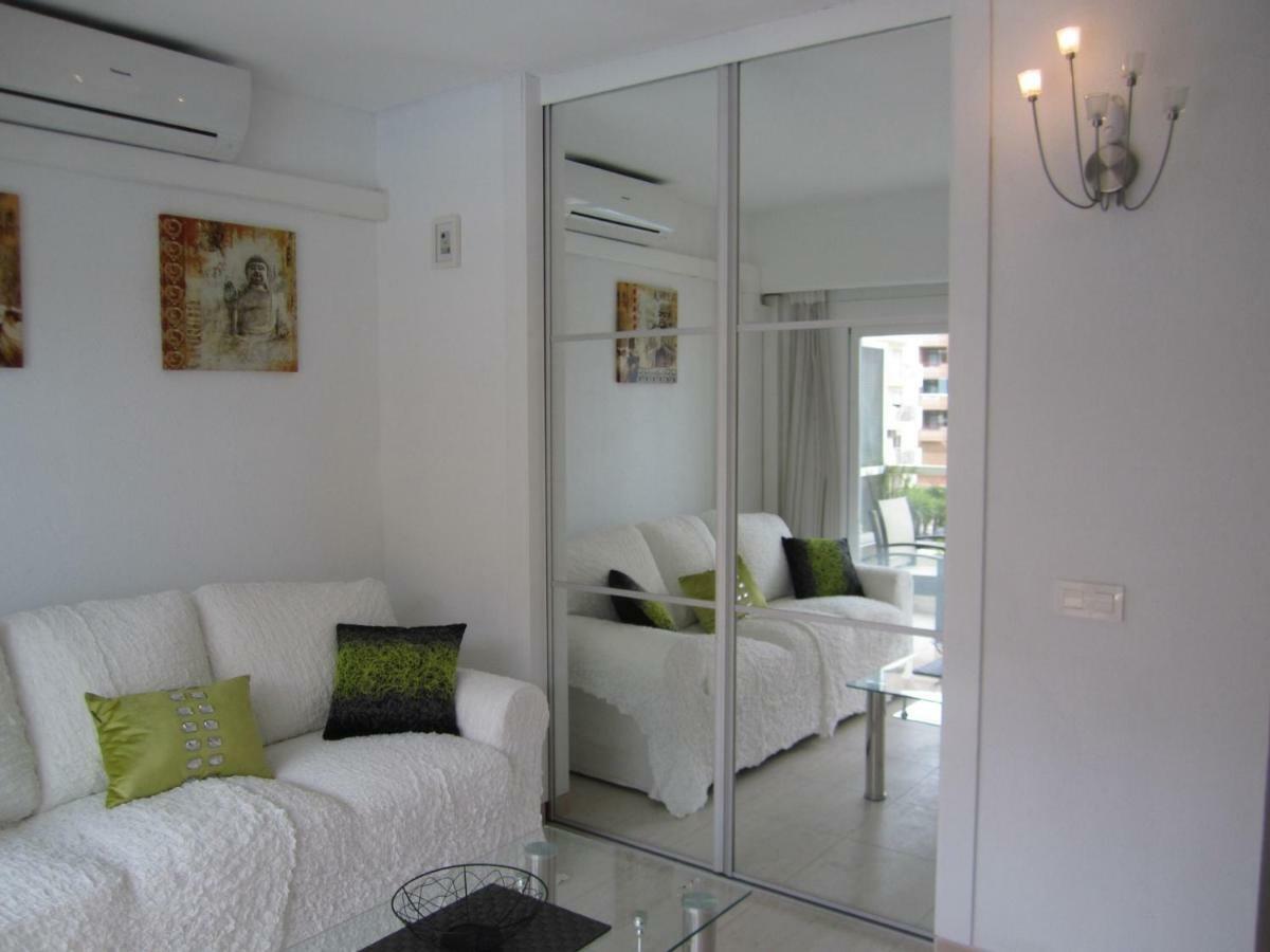 Hotel Apartamento Pyr Fuengirola Private Sunny Pool Side Esterno foto