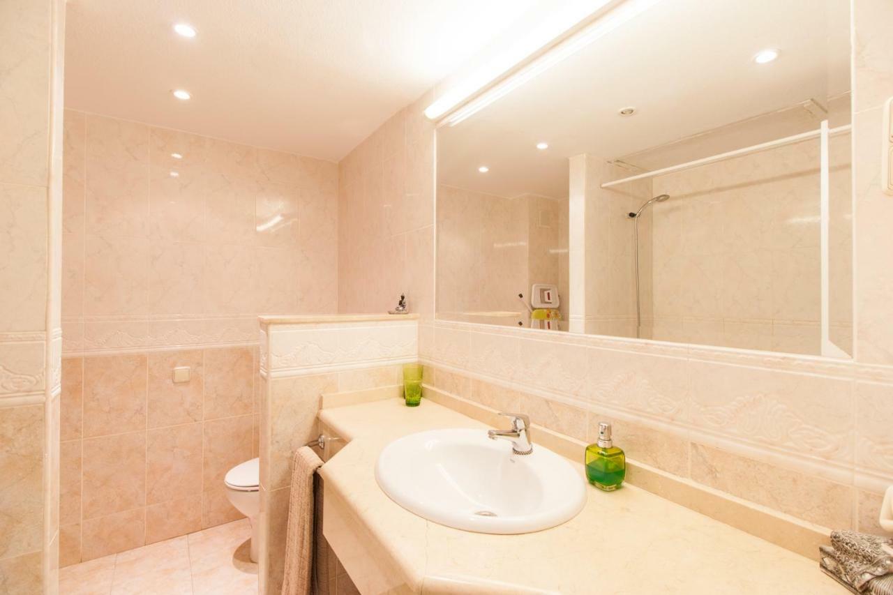 Hotel Apartamento Pyr Fuengirola Private Sunny Pool Side Esterno foto
