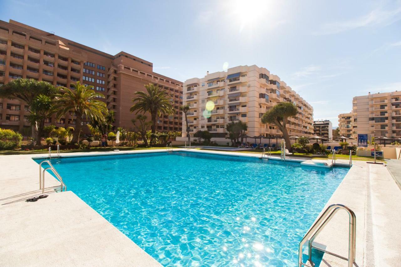 Hotel Apartamento Pyr Fuengirola Private Sunny Pool Side Esterno foto